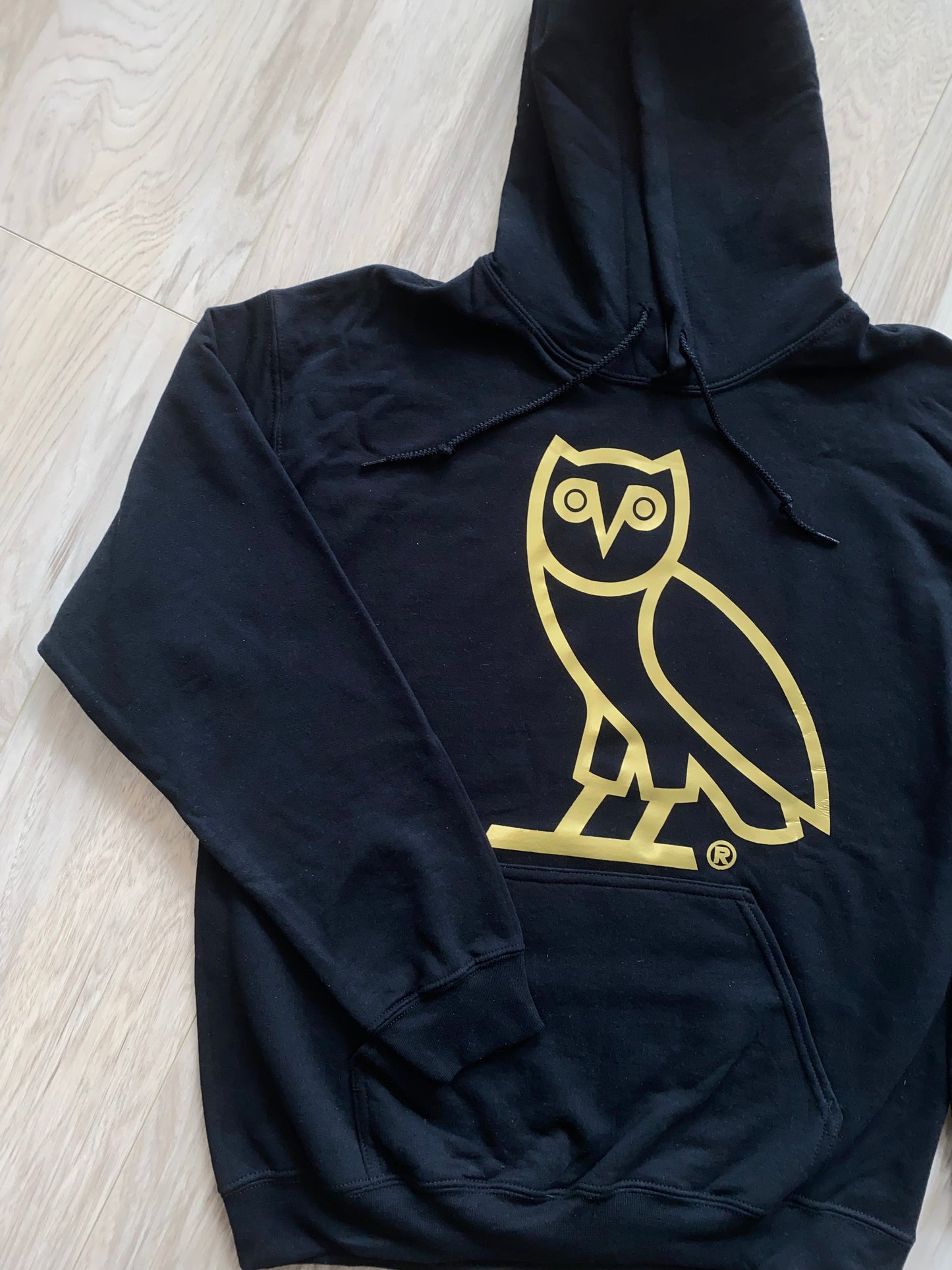 Gold Owl Outline