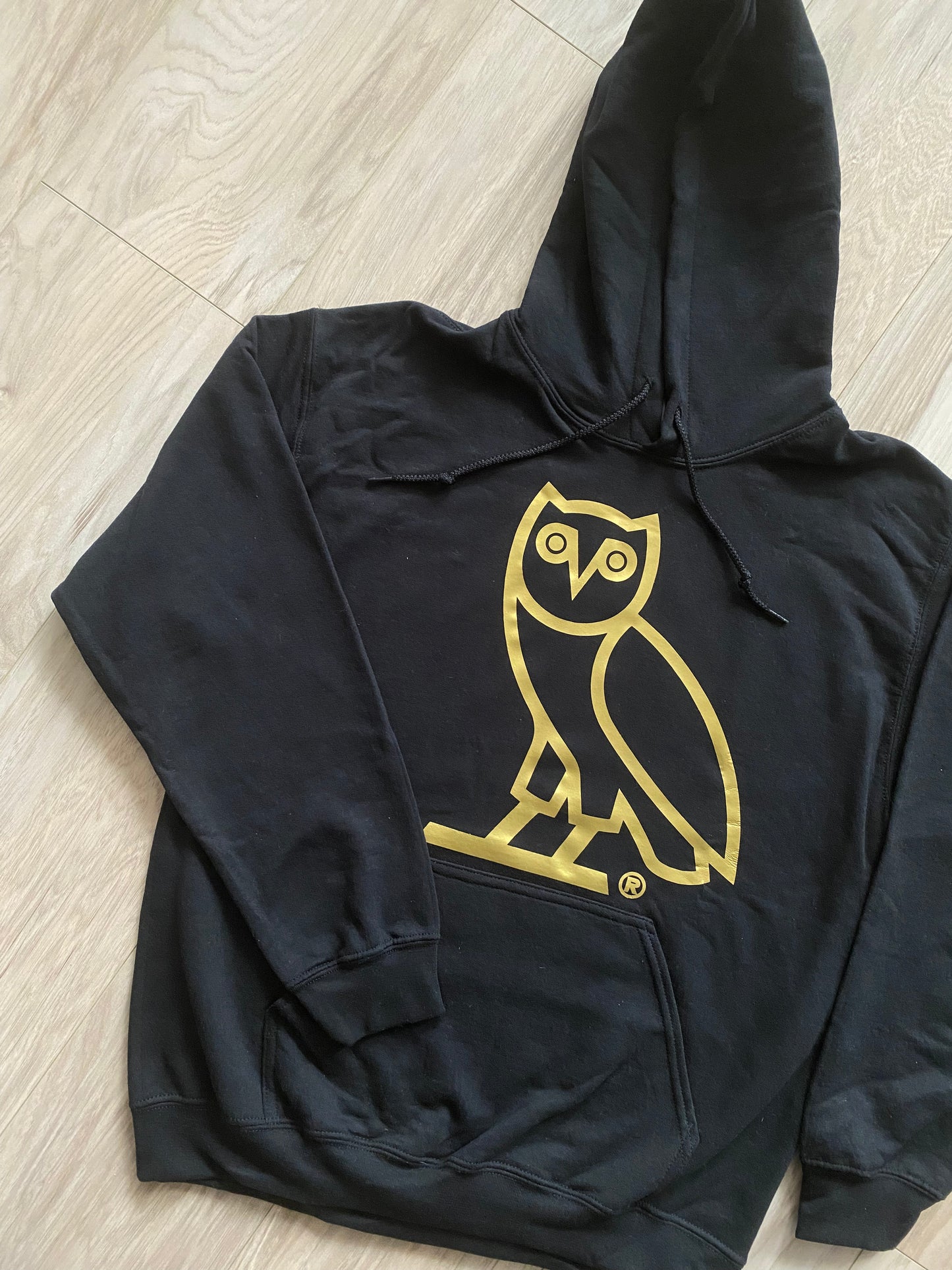 Gold Owl Outline